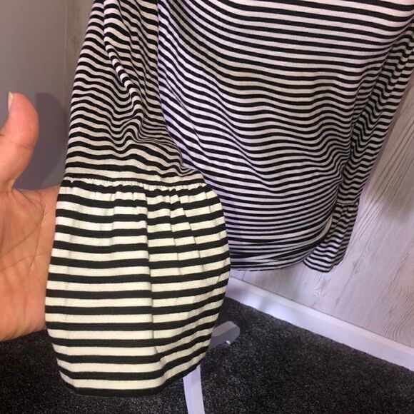 Holagen stiles long sleeve top - Picture 3 of 5